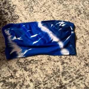 Bathing suit top size D/DD